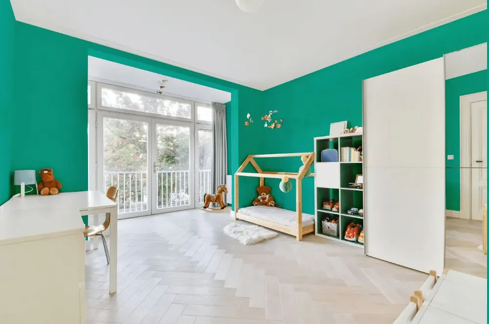 Benjamin Moore Sea of Green kidsroom interior, children's room