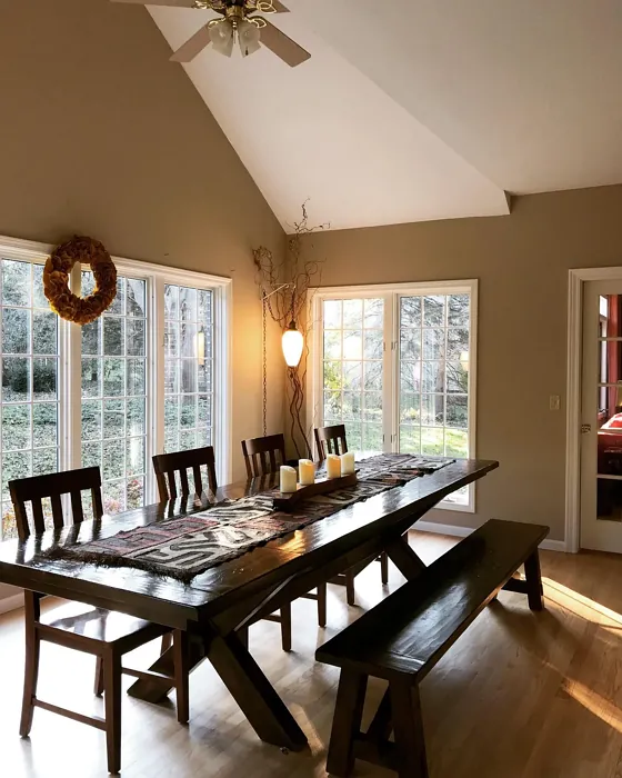 Benjamin Moore Shaker Beige dining room paint review