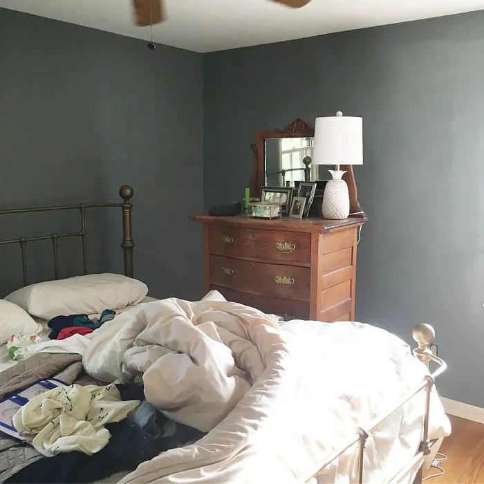 Bm Shaker Gray Bedroom