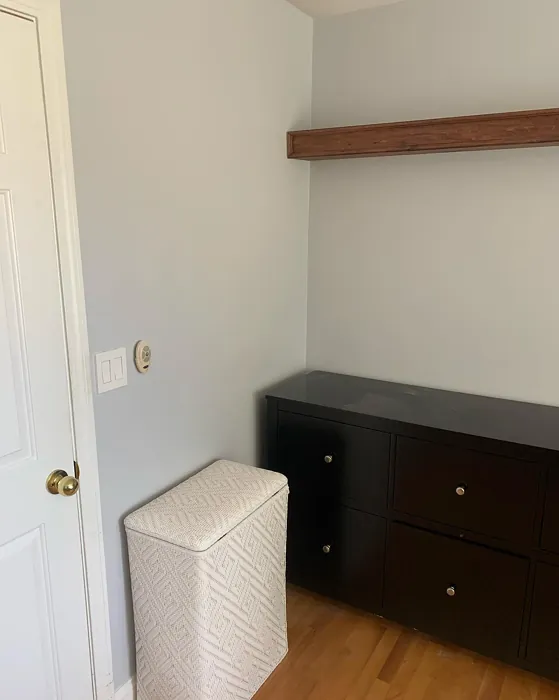 Sidewalk Gray wall paint color