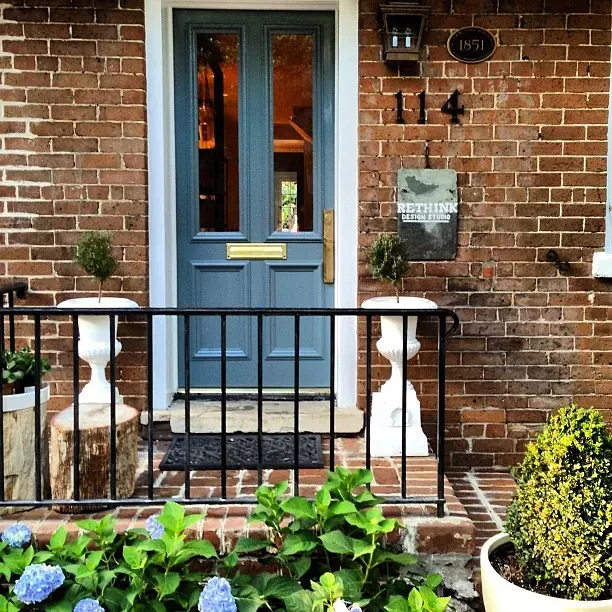 Benjamin Moore Smokestack Gray front door color