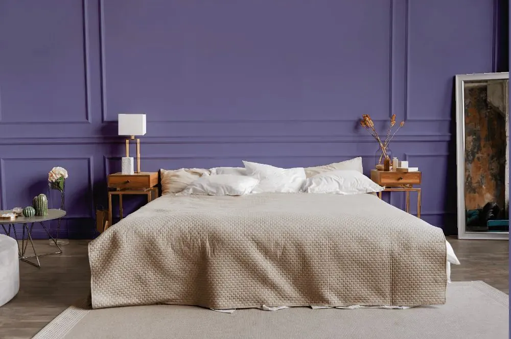 Benjamin Moore Spring Purple bedroom