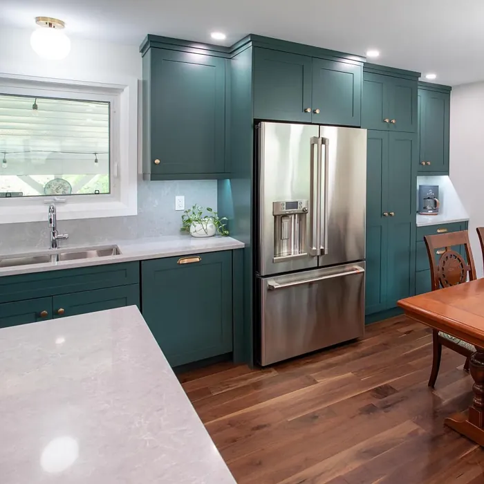 Bm Tarrytown Green Kitchen Cabinets