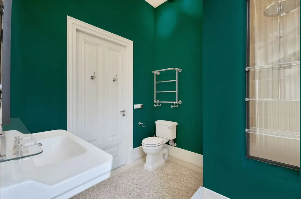 Benjamin Moore Tropical Turquoise bathroom