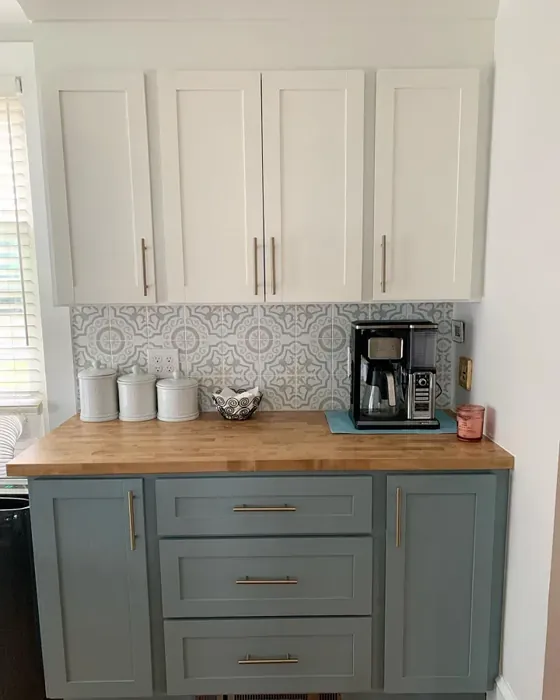 Benjamin Moore Van Courtland Blue HC-145 kitchen cabinets