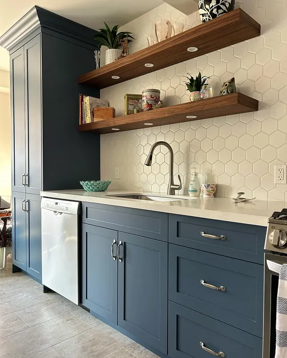 Benjamin Moore Van Deusen Blue kitchen cabinets 