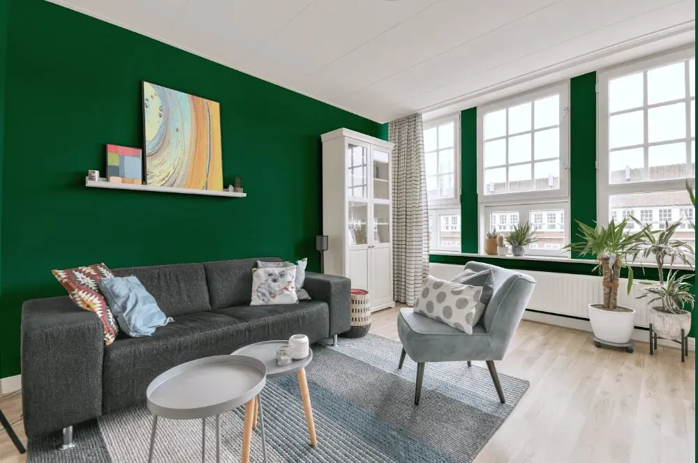 Benjamin Moore Very Green living room walls