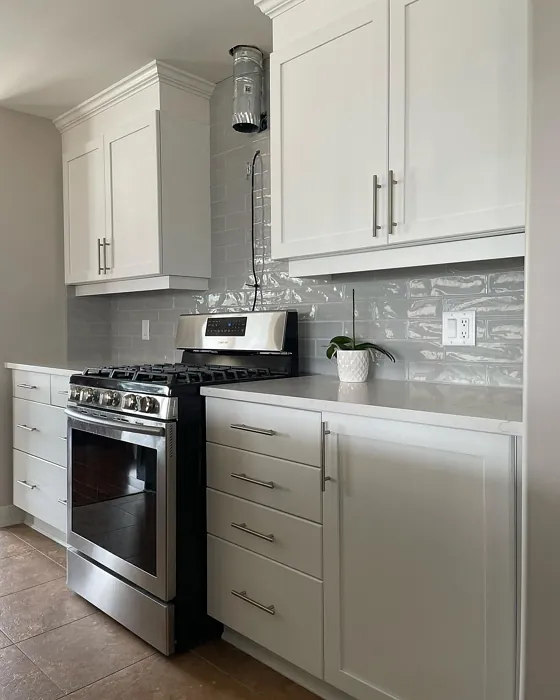 Benjamin Moore Oxford White kitchen cabinets paint