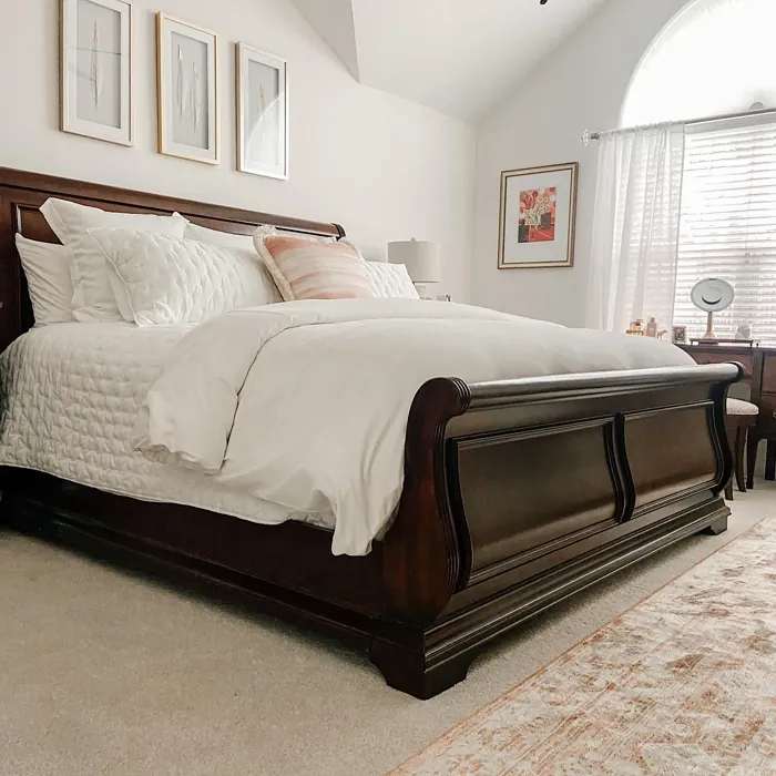 Benjamin Moore White Opulence bedroom color