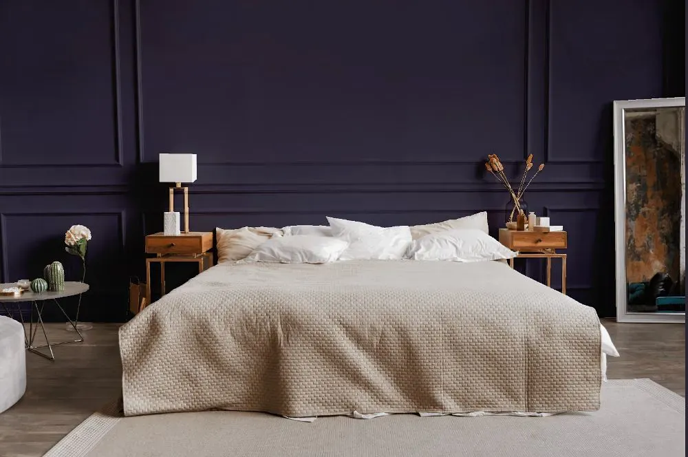 Benjamin Moore Wood Violet bedroom