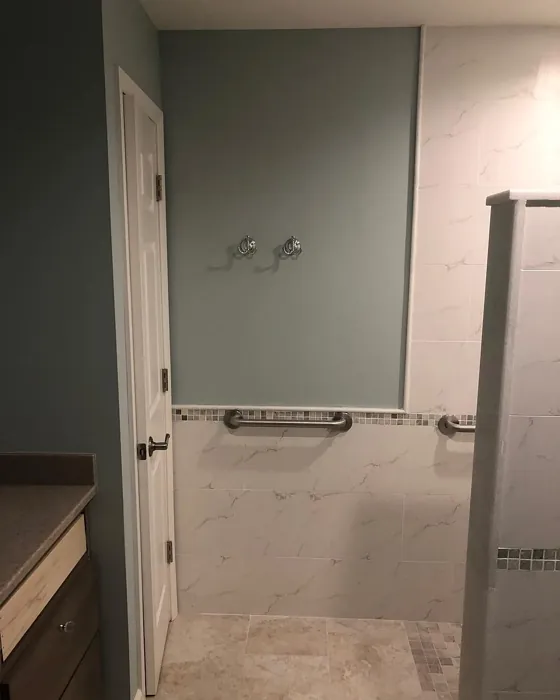 Hc-147 Shower Room