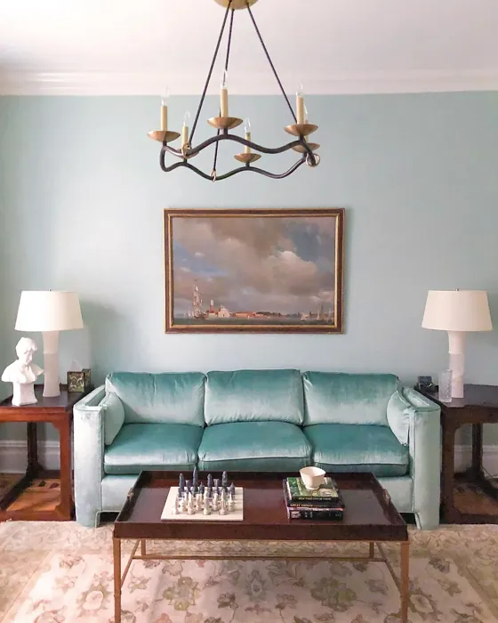 Benjamin Moore Woodlawn Blue living room paint review