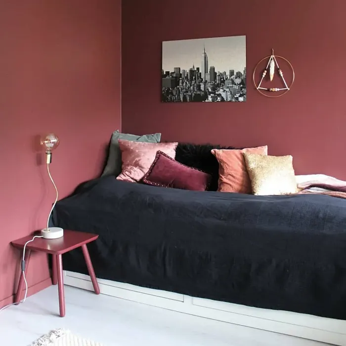 Jotun Bordeaux living room paint review