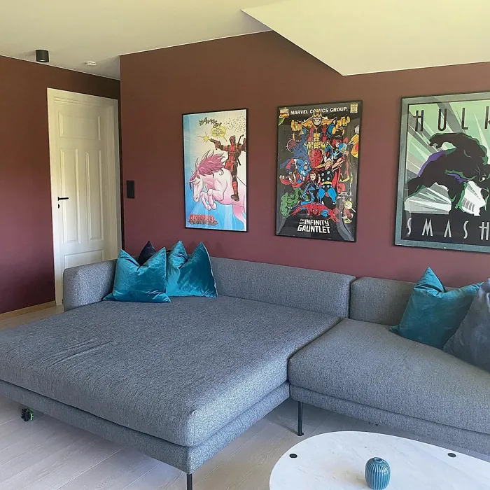 Jotun Bordeaux living room color