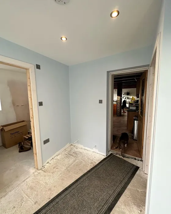 Dulux Pebble Drift 6 hallway color