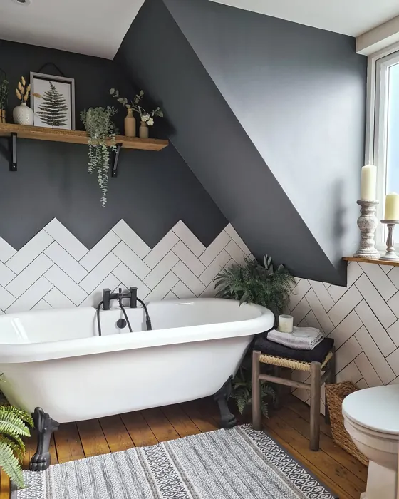 Dulux Cannon Ball bathroom review