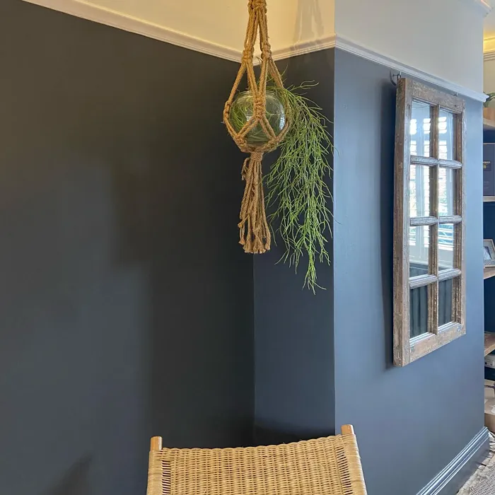 Dulux 90BG 11/016 living room 