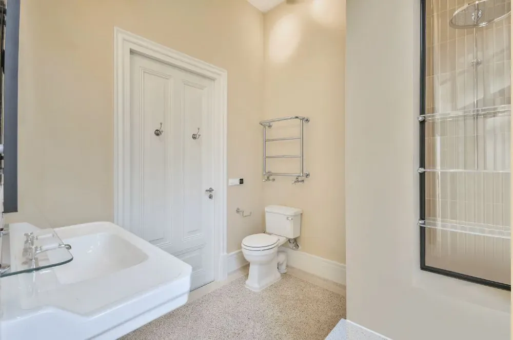 Sherwin Williams Casa Blanca bathroom