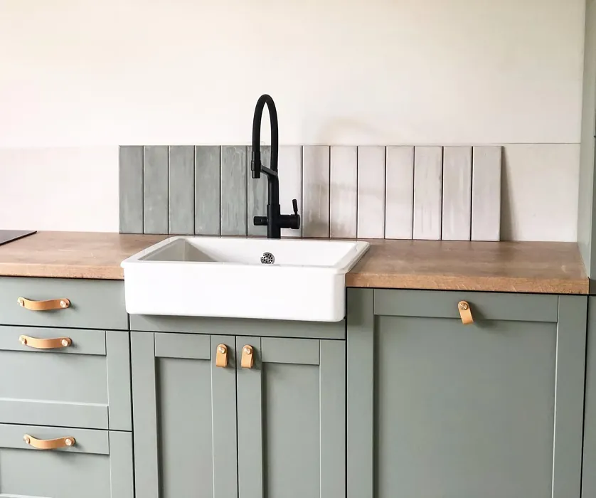 RAL Classic  Cement grey RAL 7033 beautiful kitchen cabinet. Choosing the backsplash tiles