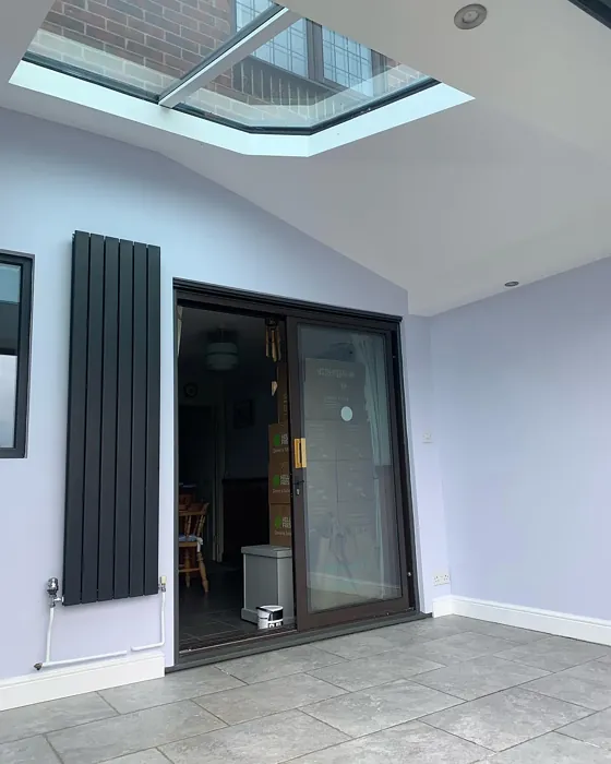 Dulux Cotton Breeze wall paint color