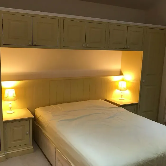 Dulux County Cream painted cabinets 