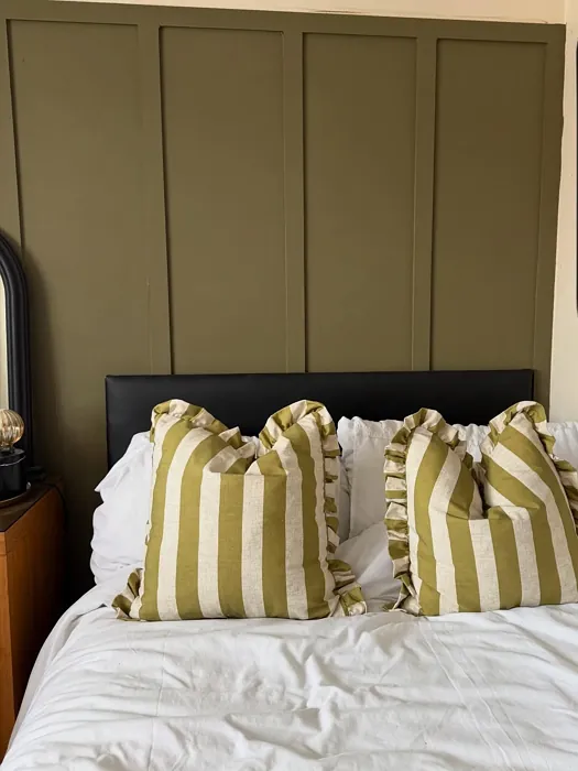 Farrow and Ball Dibber bedroom panelling 