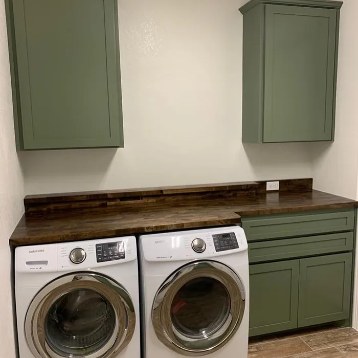 Dried Thyme Laundry Room