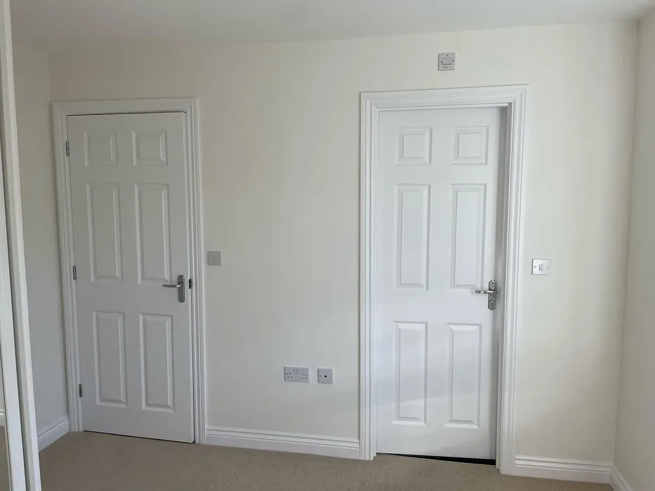 Dulux Jasmine White hallway paint