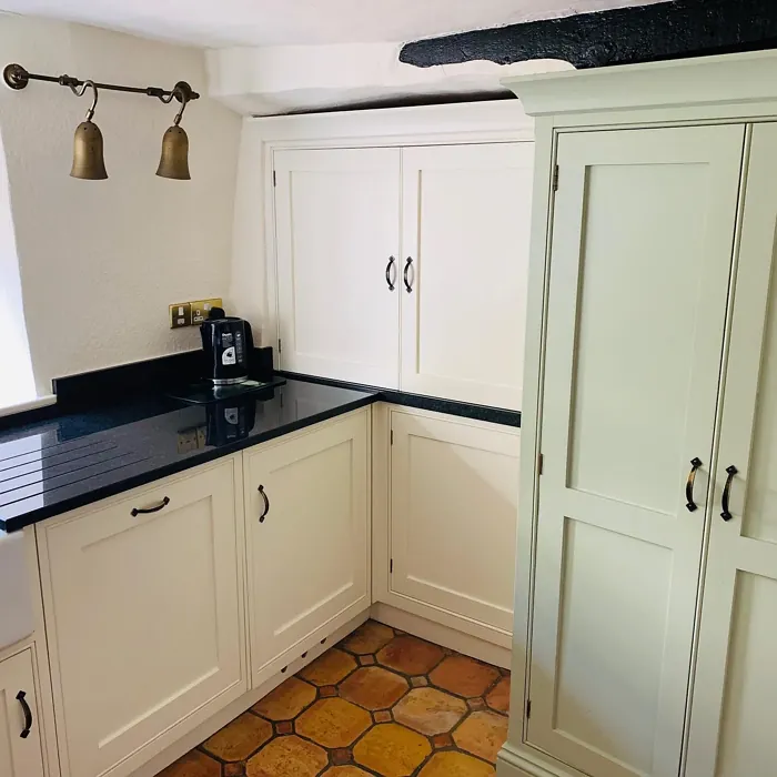 Natural Calico cozy kitchen cabinets review