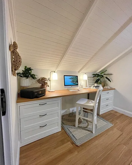 Dulux Natural White home office color review