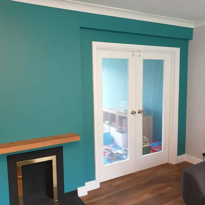 Dulux Proud Peacock living room color review