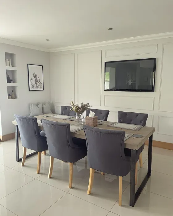 Dulux Romney Wool dining room paint