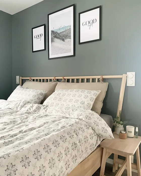 Jotun Evening Green cozy bedroom color