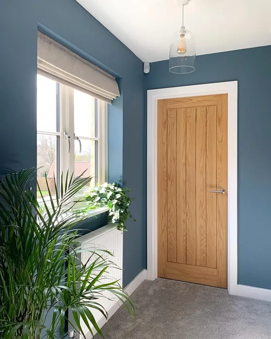 Dulux 90BG 17/090 hallway paint review