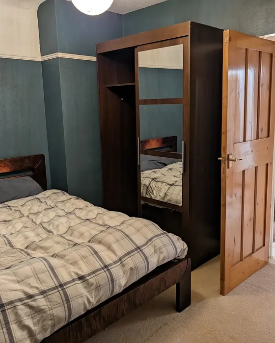 Dulux Faded Indigo bedroom review