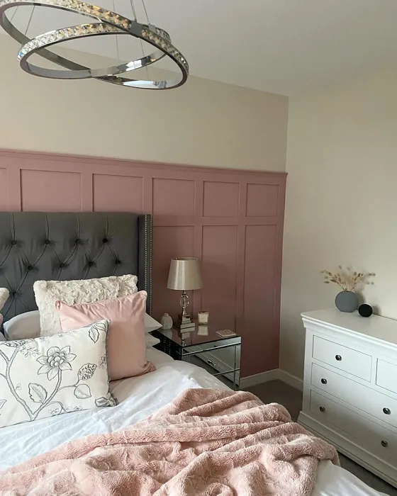 Farrow and Ball Cinder Rose bedroom panelling Farrow and Ball Cinder Rose bedroom panelling