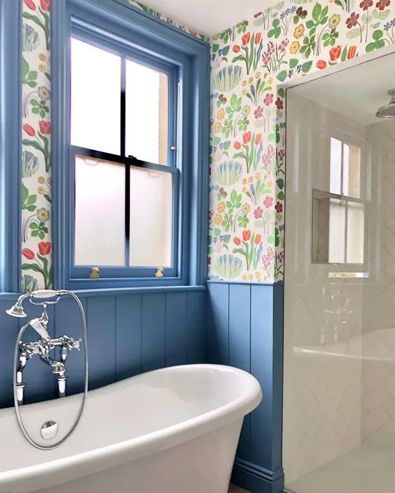 Farrow and Ball Cook's Blue bathroom wall panelling color