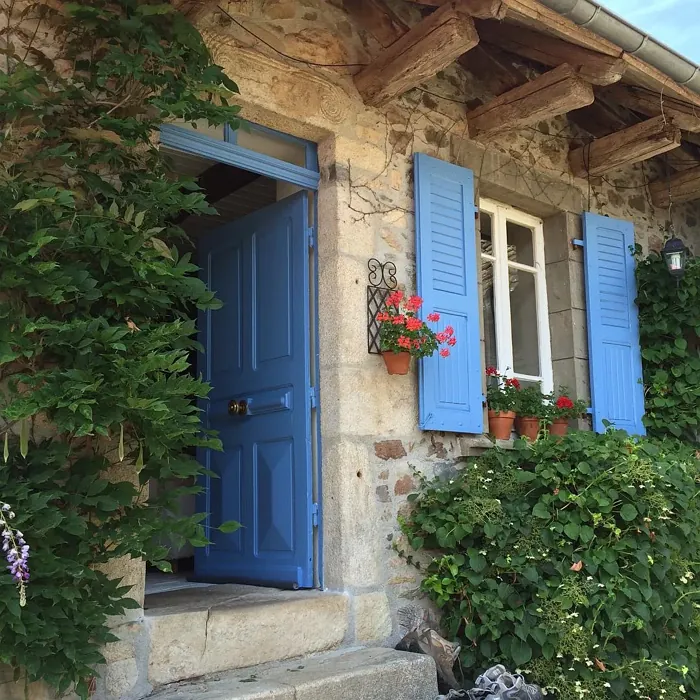 Cook's Blue exterior paint Cook's Blue exterior paint