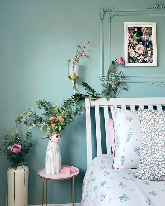 Farrow and Ball 82 bedroom makeover