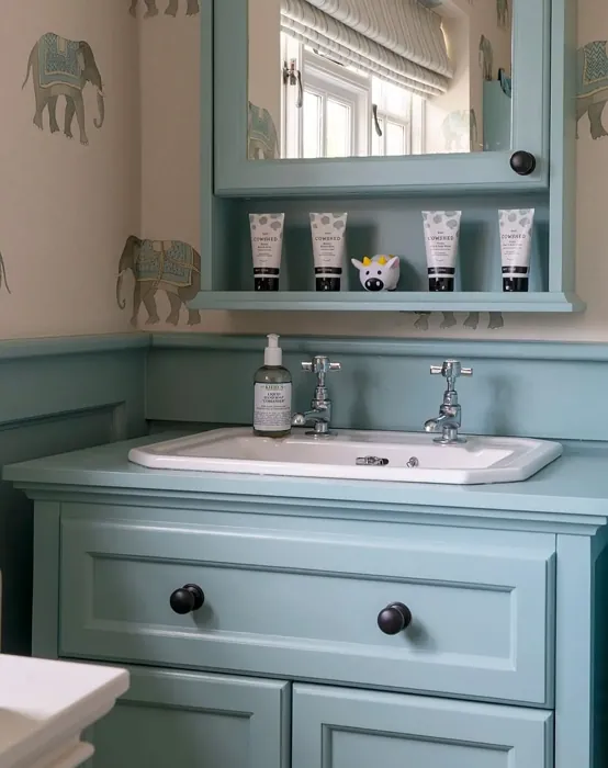 Dix Blue bathroom color review