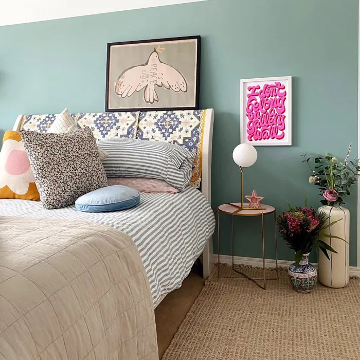 Eclectic bedroom interior Farrow and Ball Dix Blue