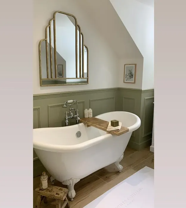 Farrow and Ball French Gray bathroom picture