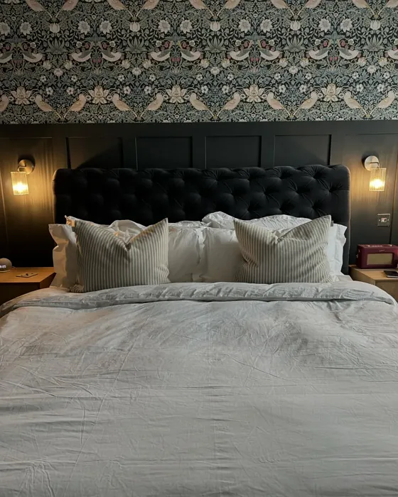 Farrow and Ball Hopper Head bedroom wall panelling