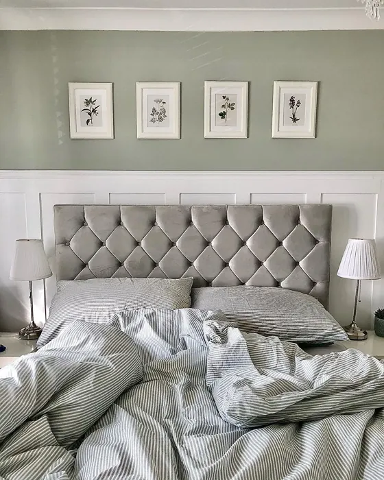 Farrow and Ball 266 bedroom picture