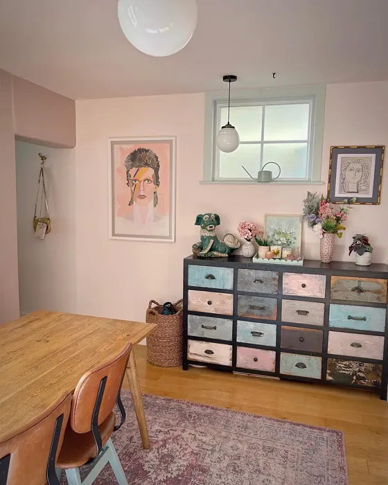 Farrow and Ball Tailor Tack dining room interior