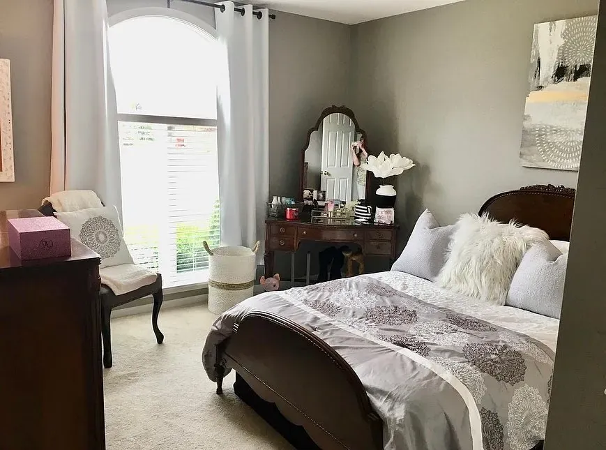 Sherwin Williams Functional Gray bedroom color review