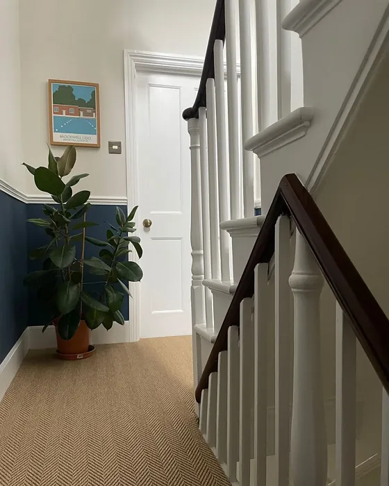 Little Greene Hicks' Blue 208 stairs