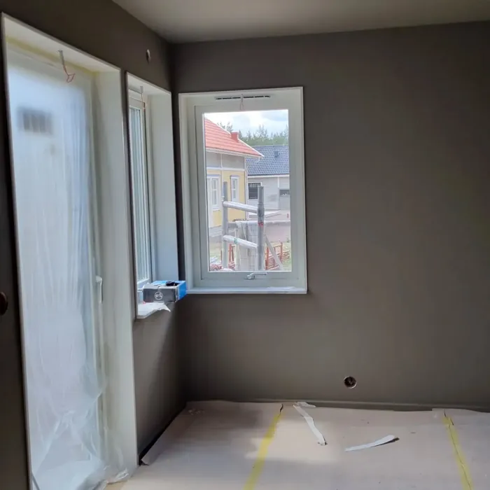 Jotun Hipster Brown wall paint photo