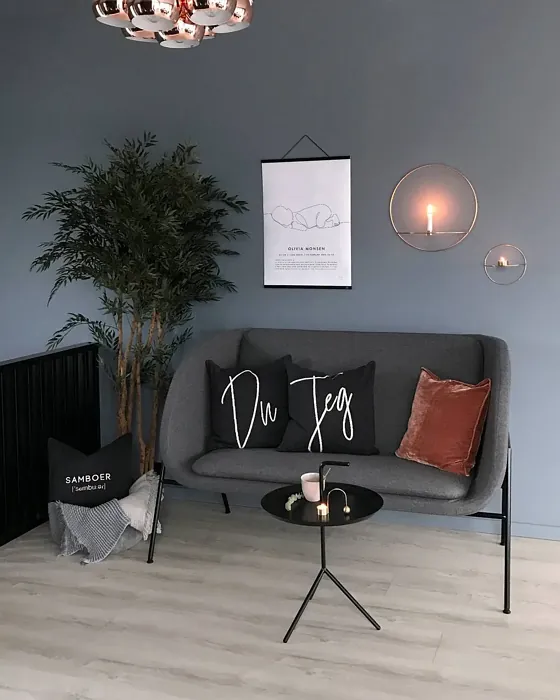 Jotun Blåis stylish living room 