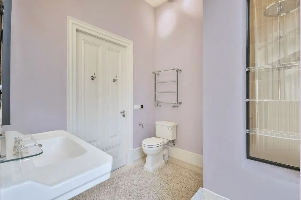 Sherwin Williams Inspired Lilac bathroom